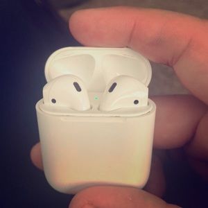 AirPods